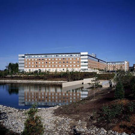 Residence & Conference Centre - Oshawa Exterior foto